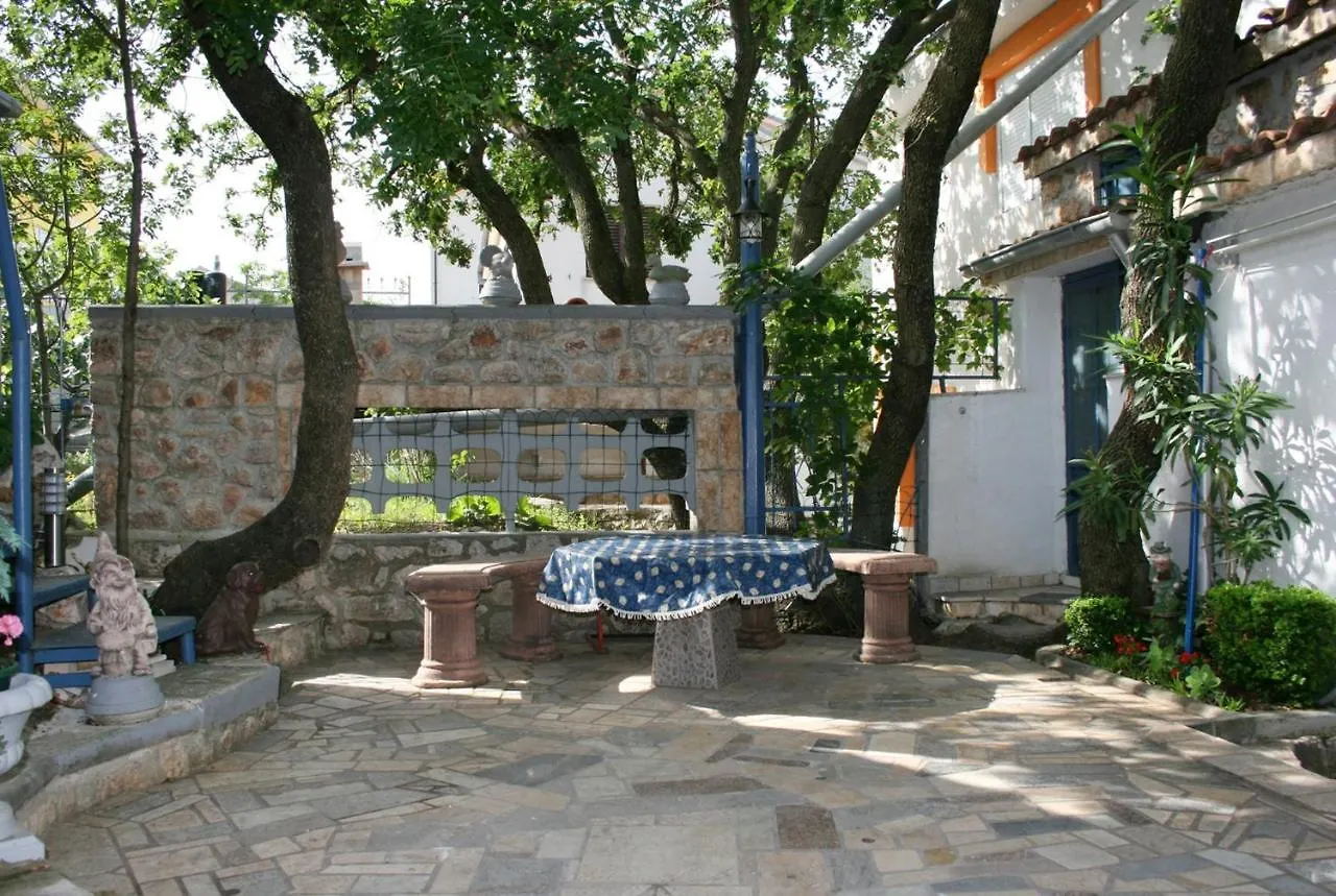 Apartment Novi Vinodolski 5486A Horvátország
